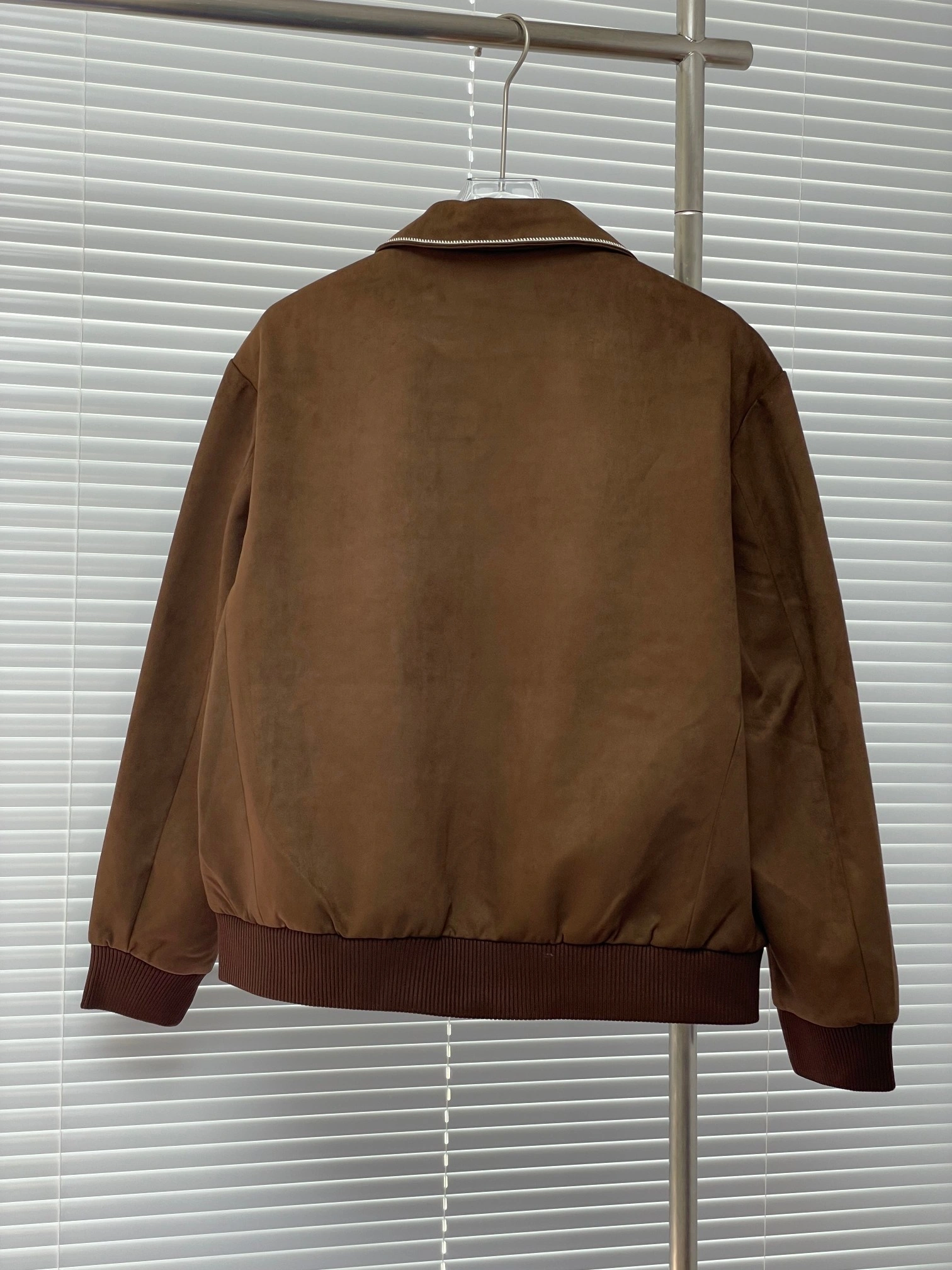 wg.luxury- 8V embroidery cowhide oversized 2Colour item:D-F409I0423-2